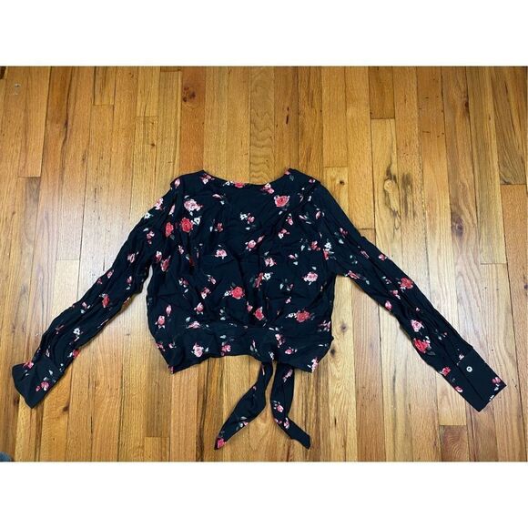 šŖ¦āFrnchĀ topālongāsleeveāfloralās/m - Picture 3 of 10